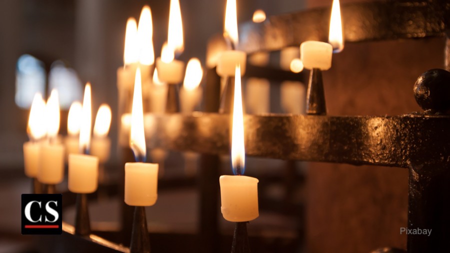 Pixabay - Votive Candles