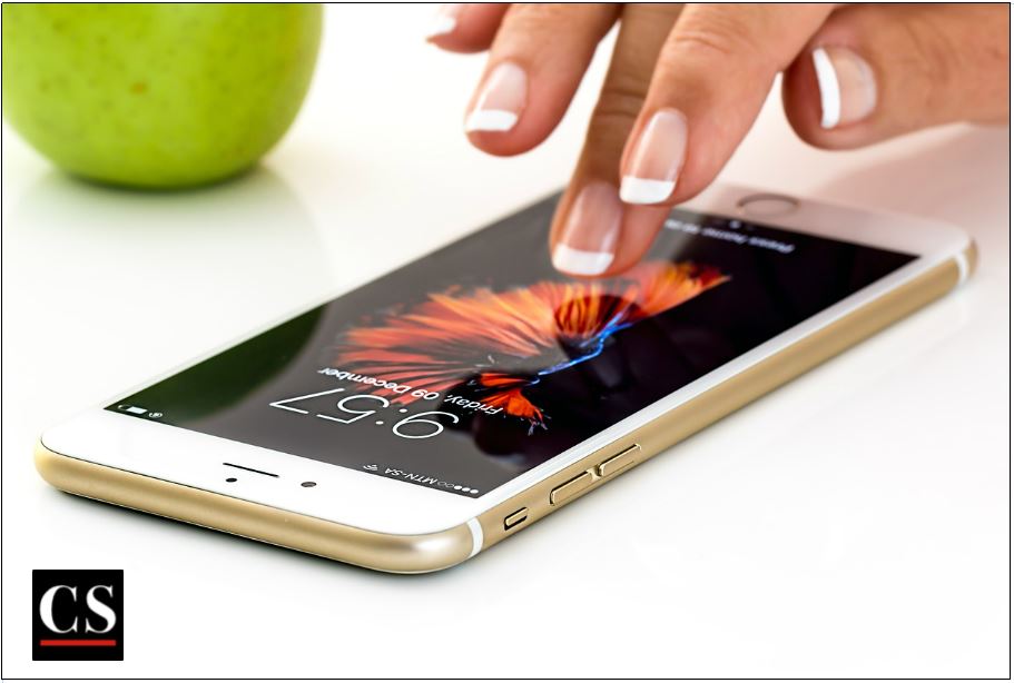 facebook, mewe, social media