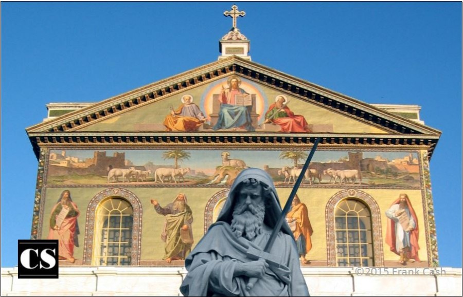 Frank - facade and statue