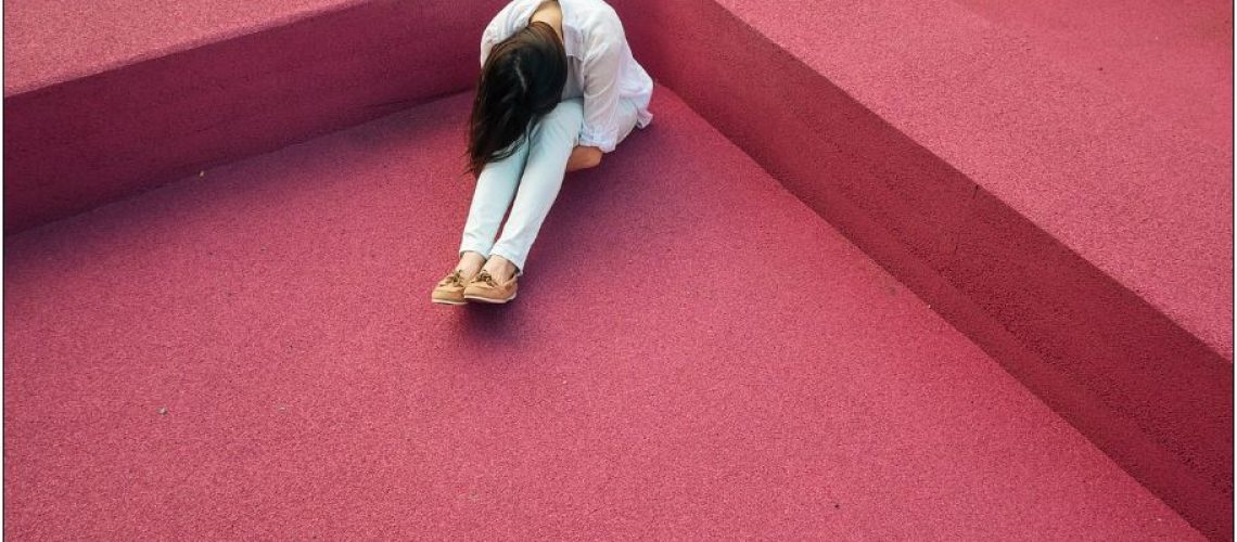 despair, ordeal, sad, depressed, girl, oikophobia