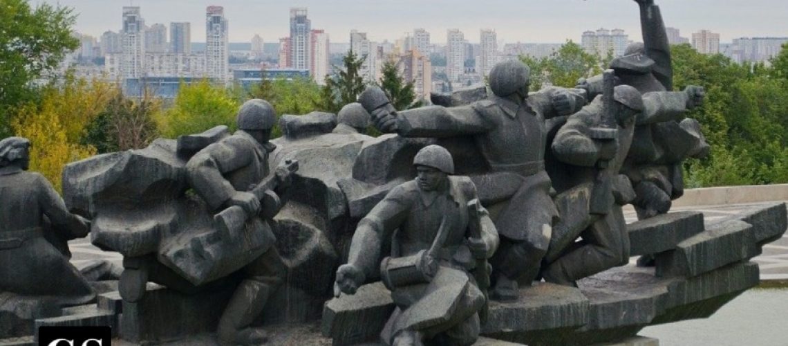 kiev-statue-2746822_1280